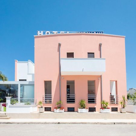 Hotel Corallo トッレ・サンタ・サビーナ エクステリア 写真