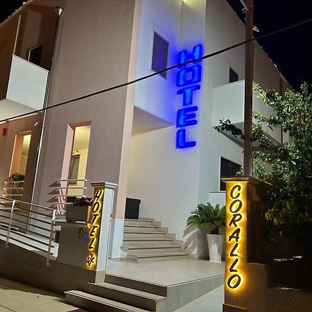 Hotel Corallo トッレ・サンタ・サビーナ エクステリア 写真